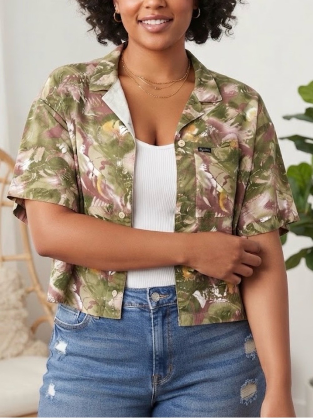 Vintage Columbia Womens Boxy Crop Camp Shirt Size XL Cotton Abstract